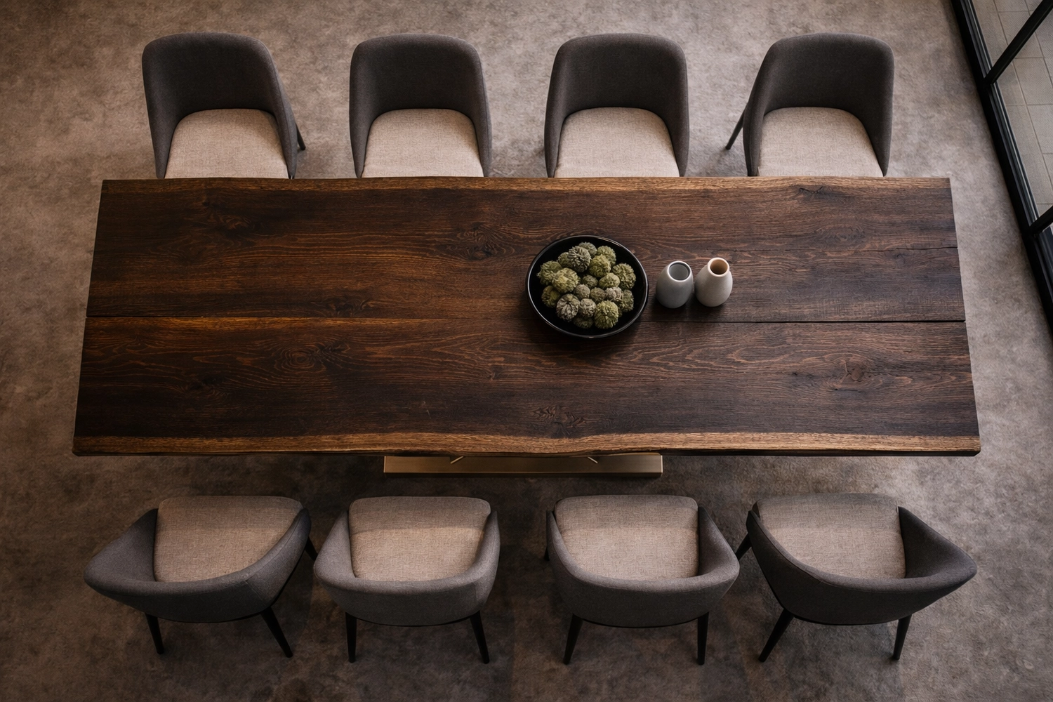 4Elements Maximilianus Group GmbH – Designermöbel und -dekoration – Holztisch